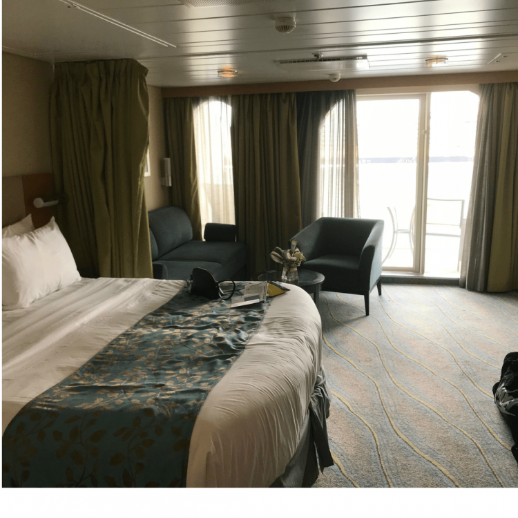 Image of junior suite stateroom on allure of the seas