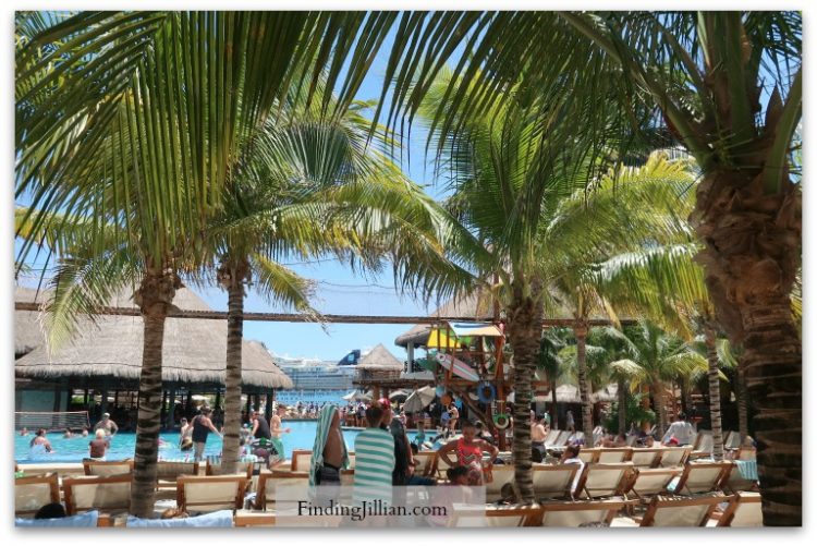 Image of pool at Costa Maya cruise port