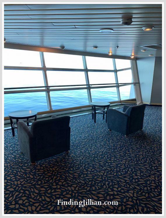 ocean view sitting area on Empress of the Seas