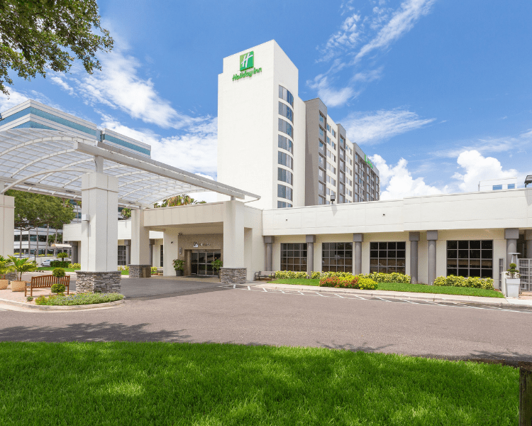 image of holiday inn hotel